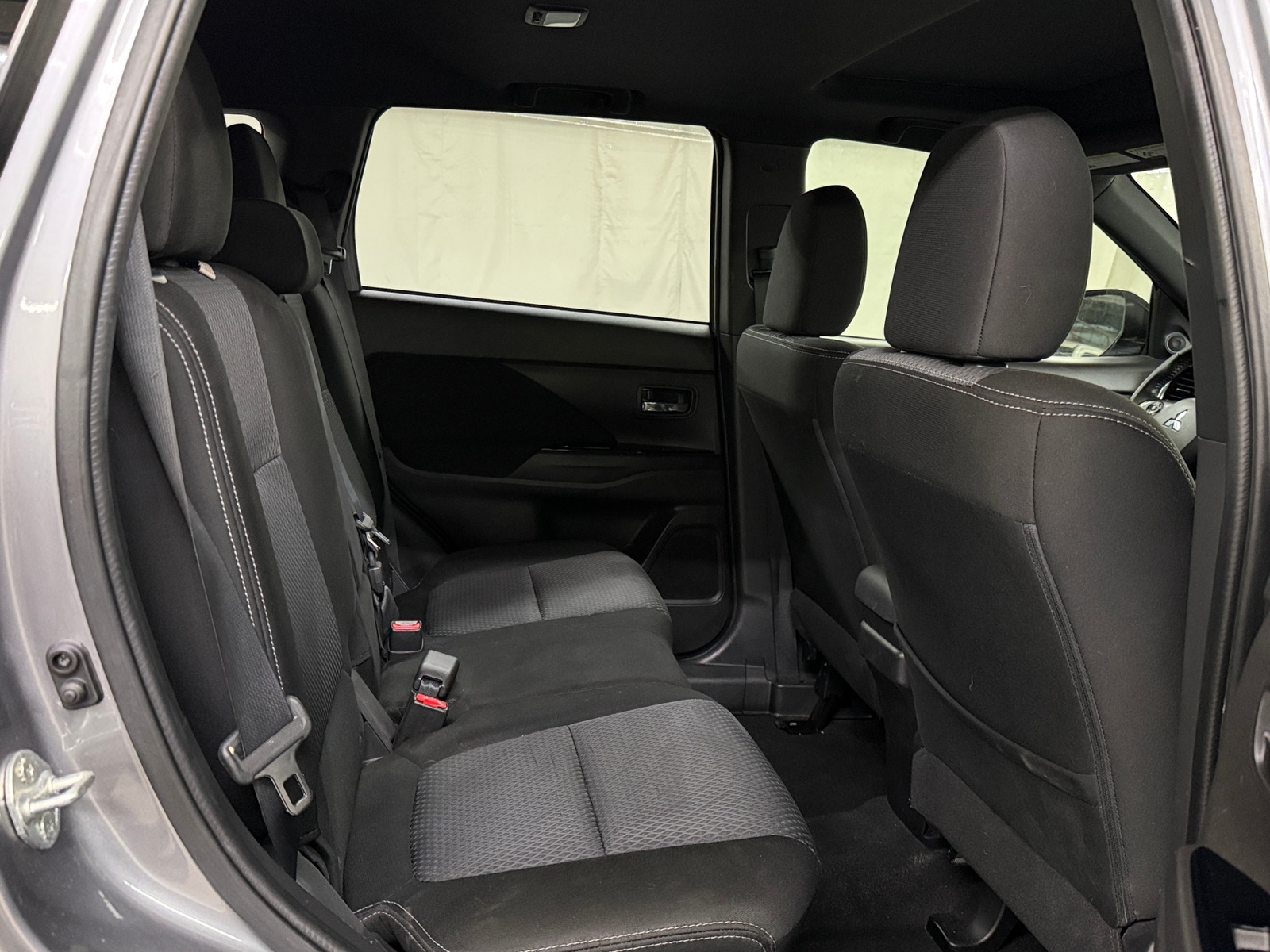 Thumbnail: 2018 Mitsubishi Outlander - 6