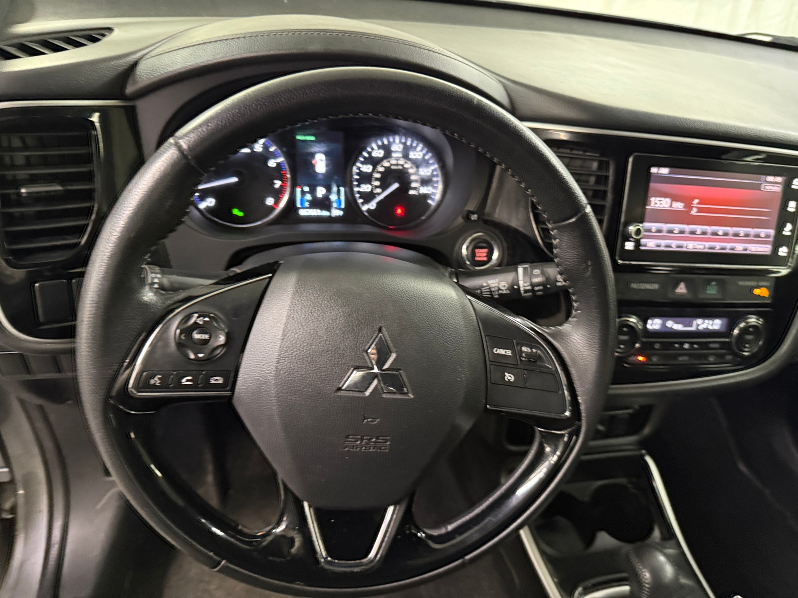 Thumbnail: 2018 Mitsubishi Outlander - 5