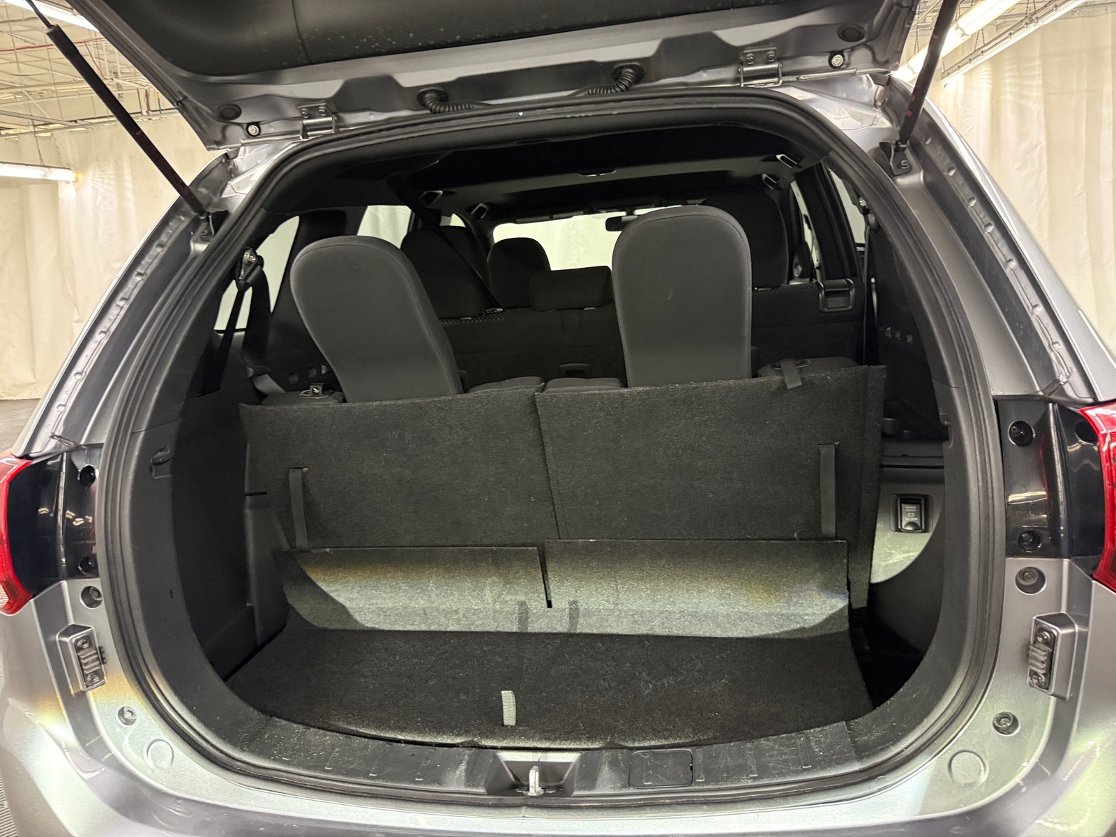 Thumbnail: 2018 Mitsubishi Outlander - 7