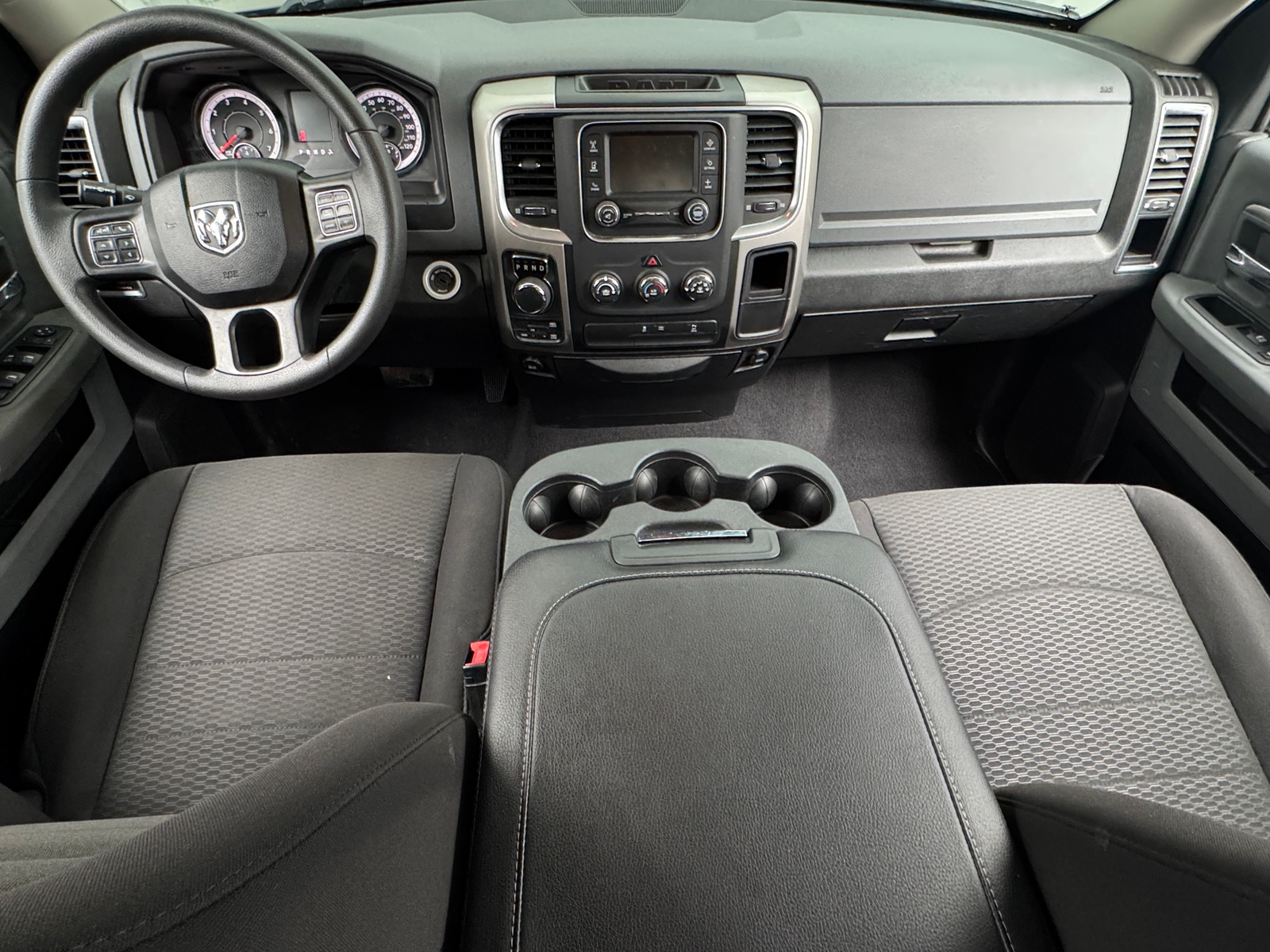 Thumbnail: 2020 RAM 1500 Classic - 3