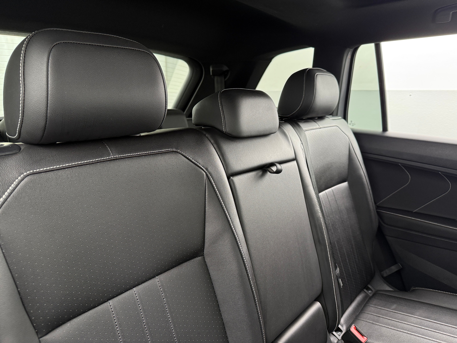 Thumbnail: 2024 Volkswagen Tiguan - 5