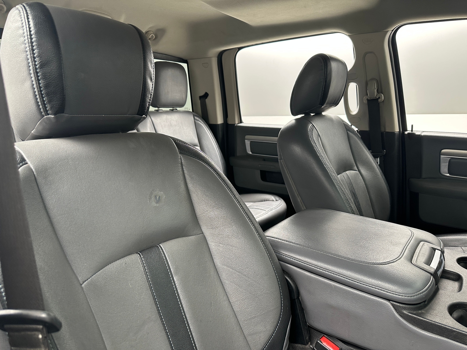 Thumbnail: 2019 RAM 1500 Classic - 2