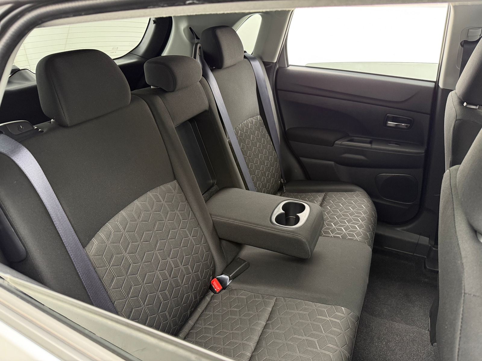 Thumbnail: 2025 Mitsubishi Outlander Sport - 6