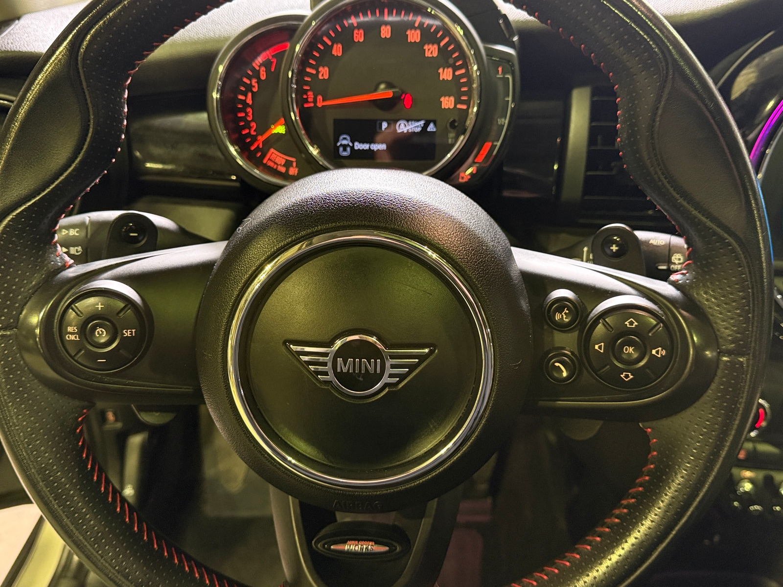 Thumbnail: 2020 MINI Cooper Hardtop - 4