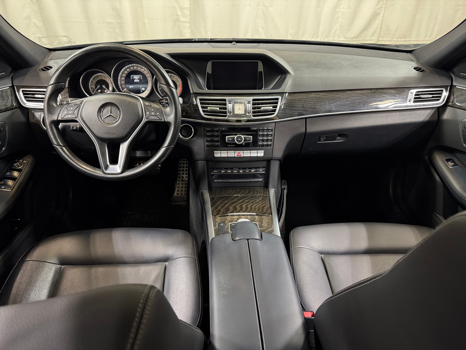 Thumbnail: 2015 Mercedes-Benz E-Class - 2