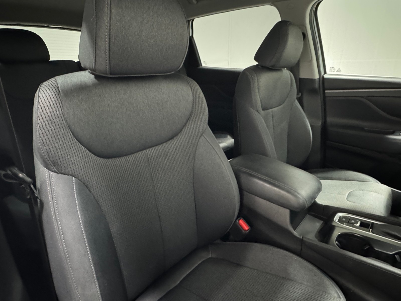 Thumbnail: 2019 Hyundai Santa Fe - 2