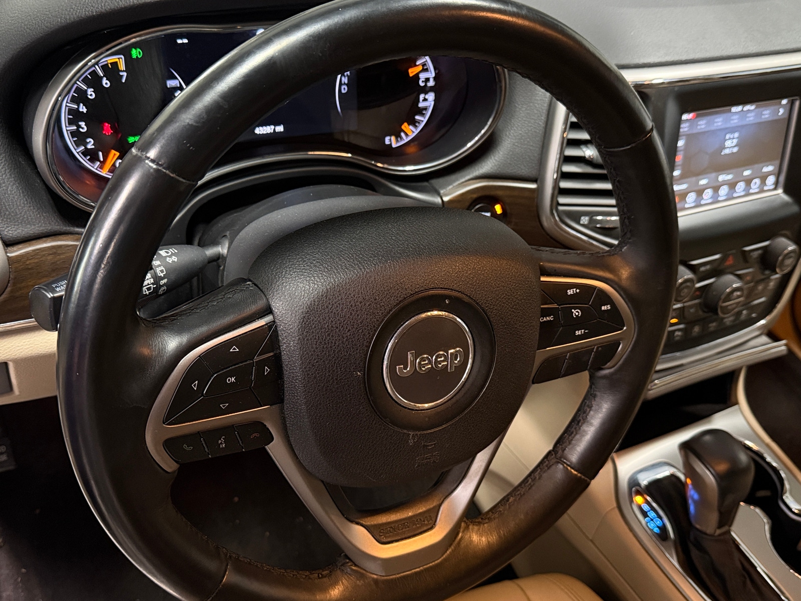 Thumbnail: 2018 Jeep Grand Cherokee - 4