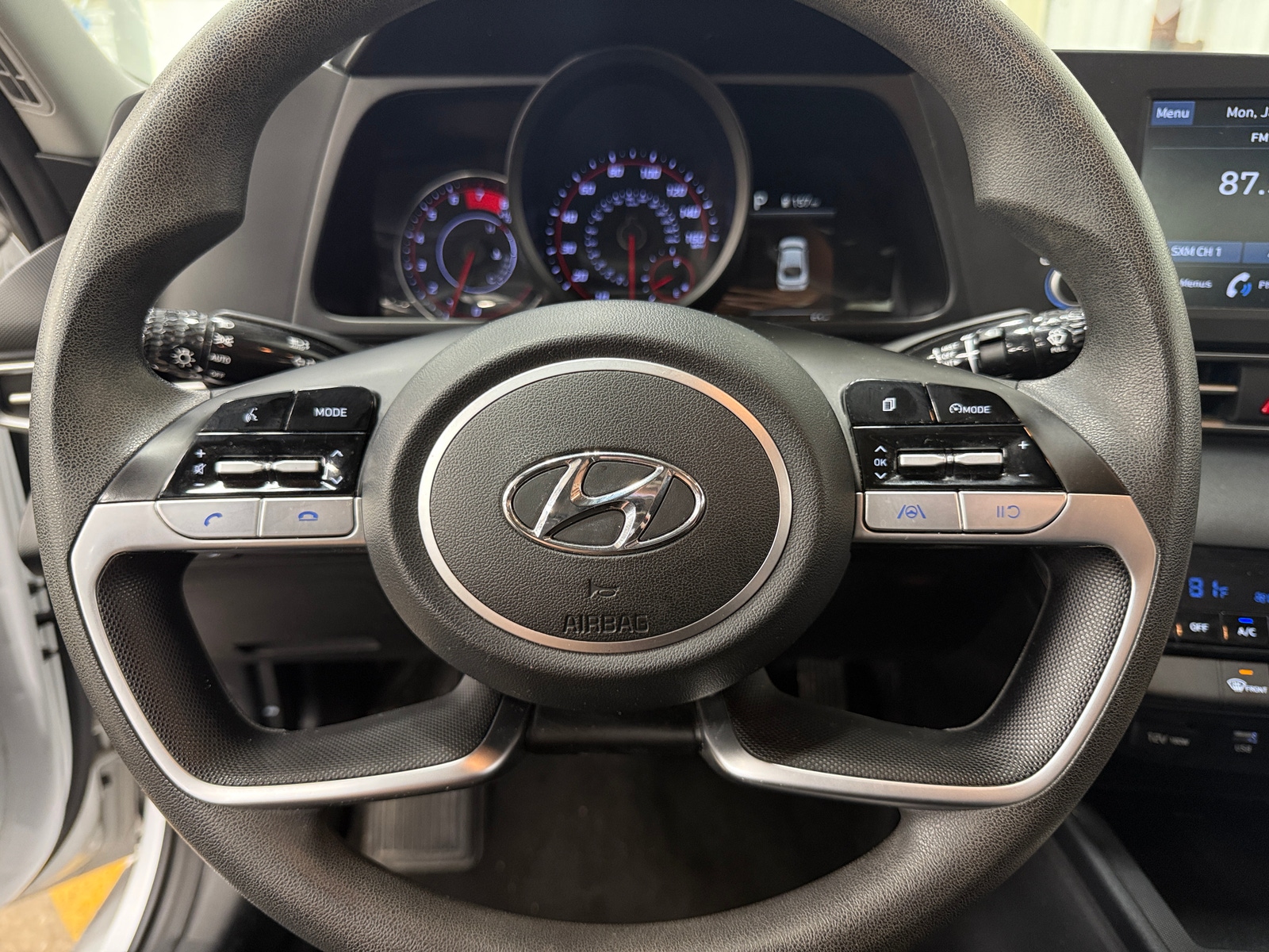 Thumbnail: 2021 Hyundai Elantra - 5