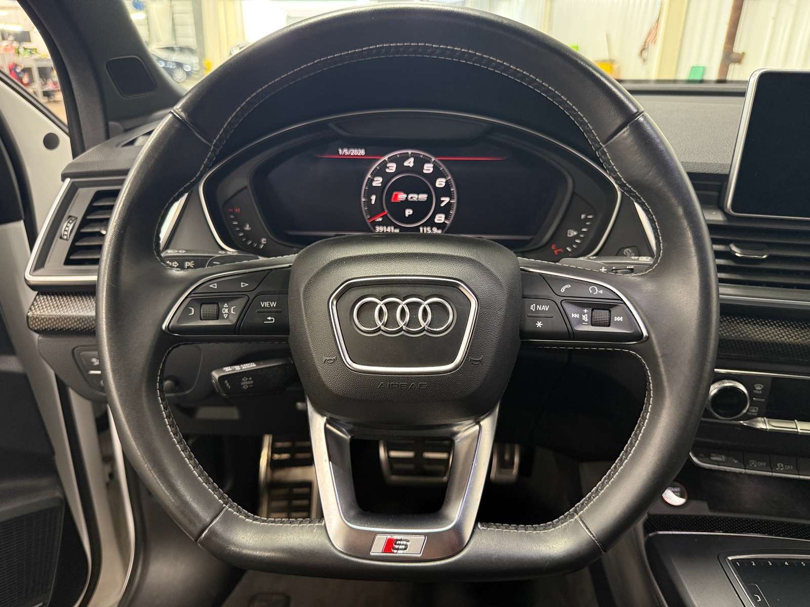 Thumbnail: 2018 Audi SQ5 - 4