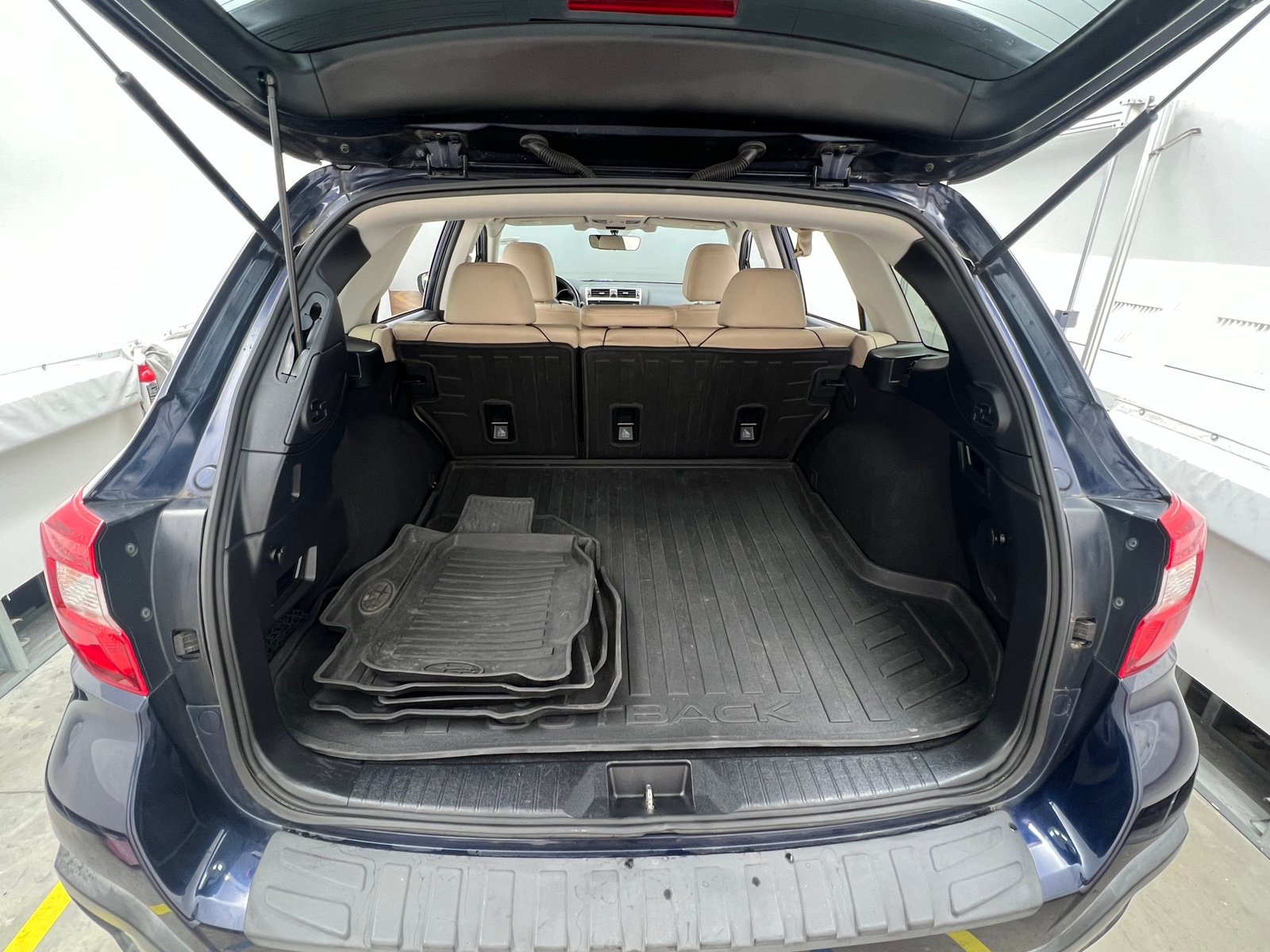 Thumbnail: 2018 Subaru Outback - 6