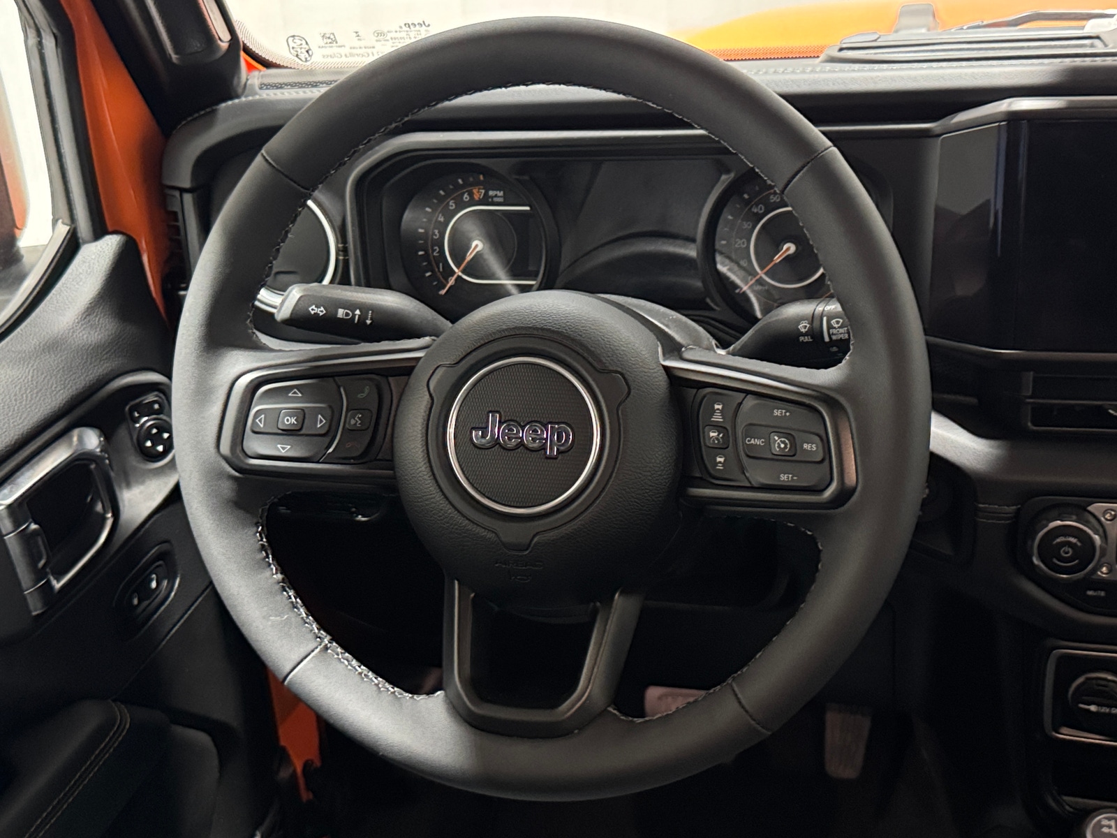 Thumbnail: 2025 Jeep Gladiator - 4