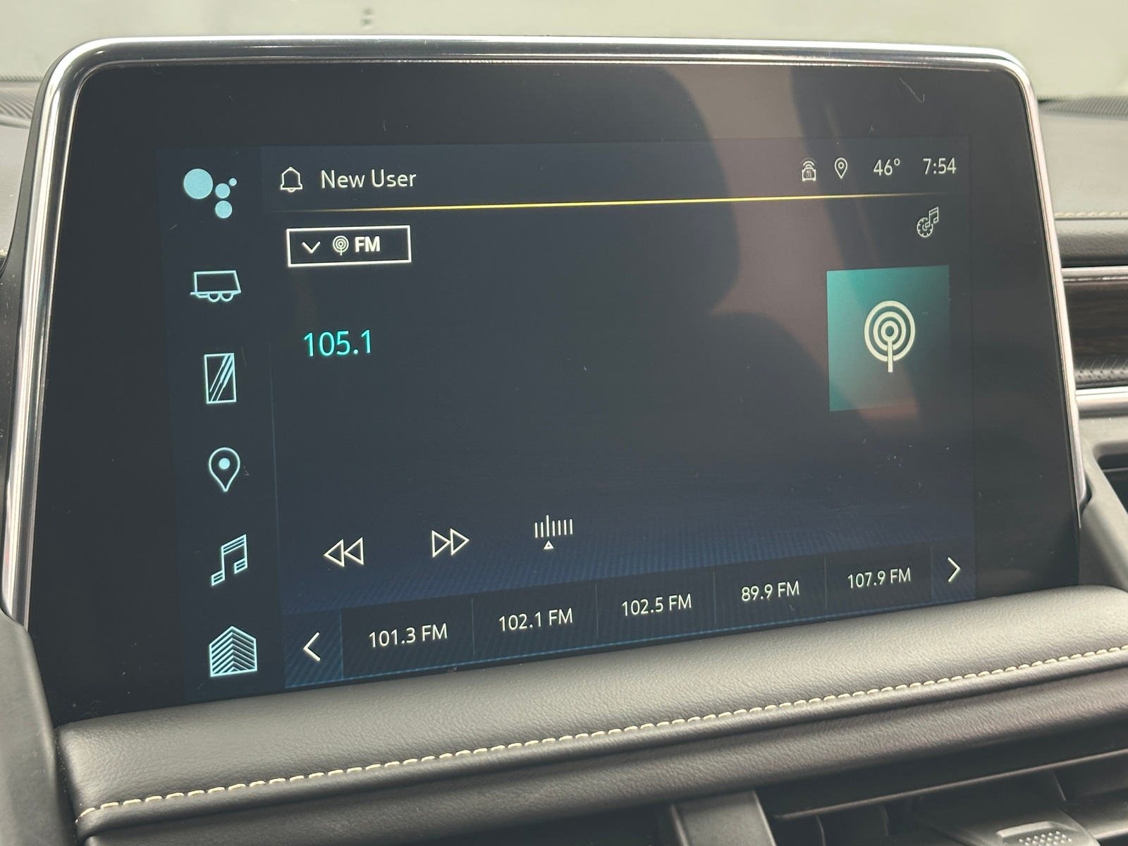 Thumbnail: 2023 Chevrolet Suburban - 3