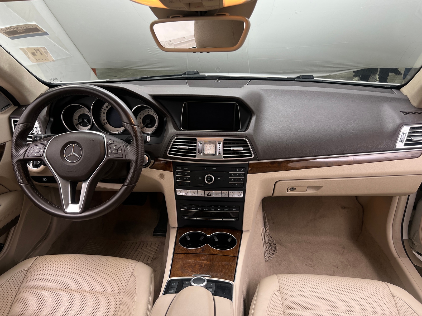 Thumbnail: 2017 Mercedes-Benz E-Class - 2