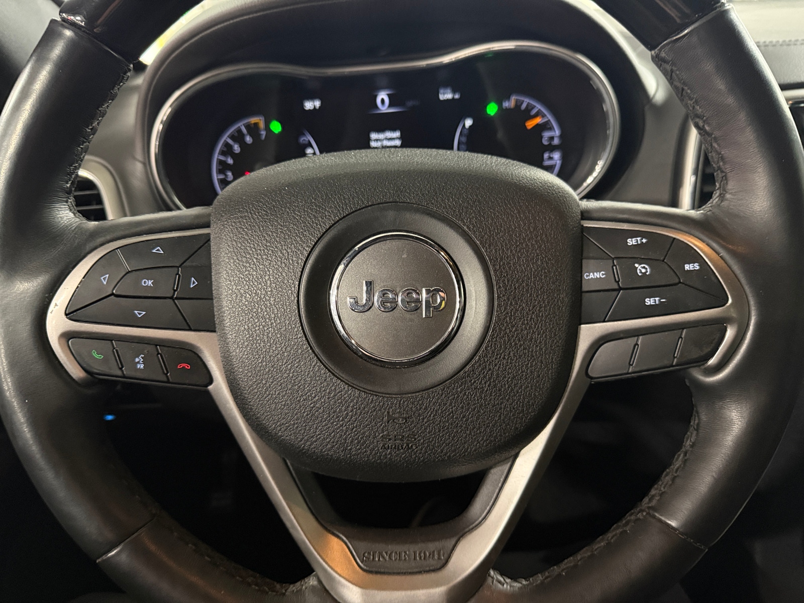 Thumbnail: 2018 Jeep Grand Cherokee - 4