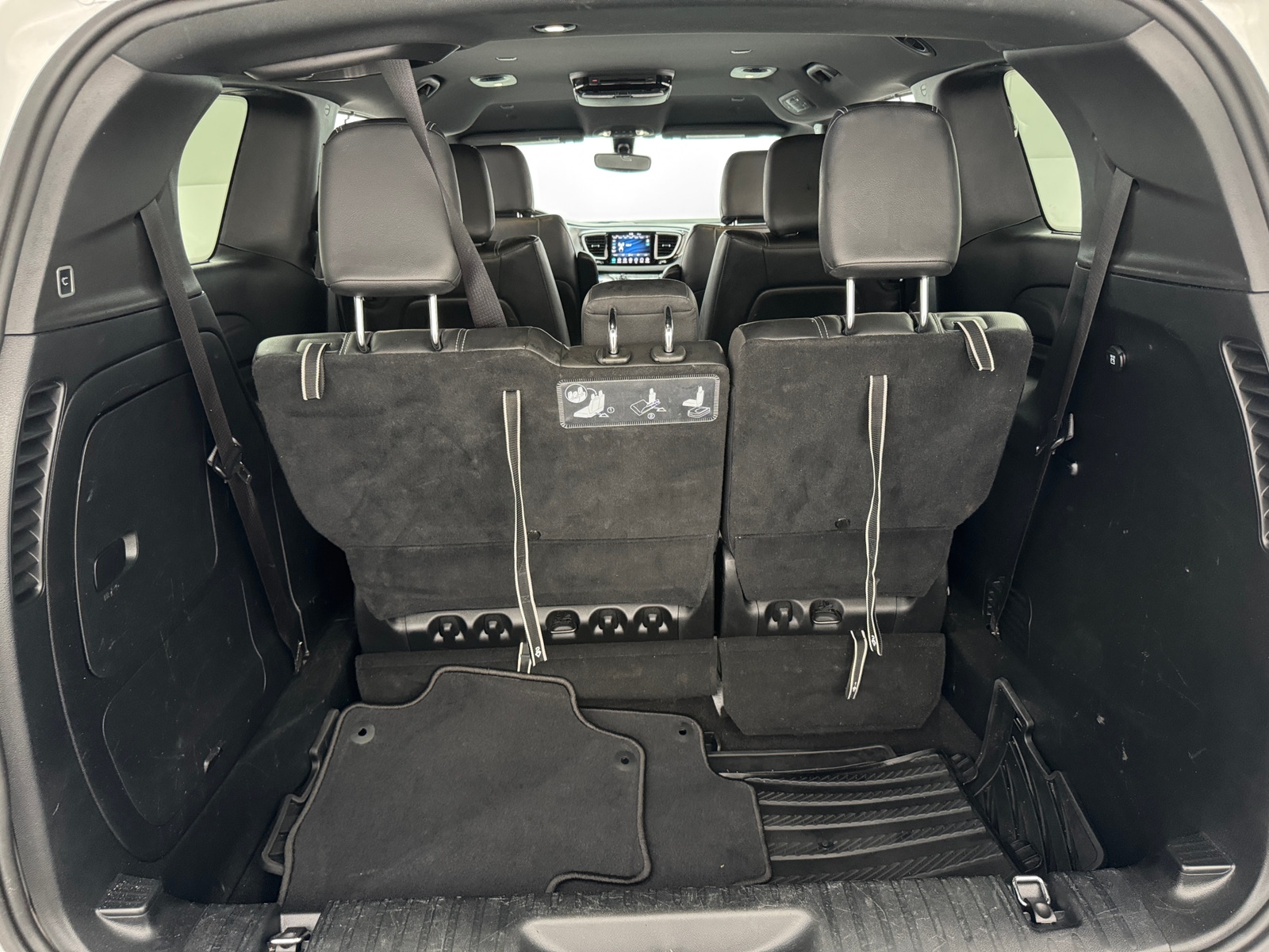 Thumbnail: 2020 Chrysler Pacifica - 6