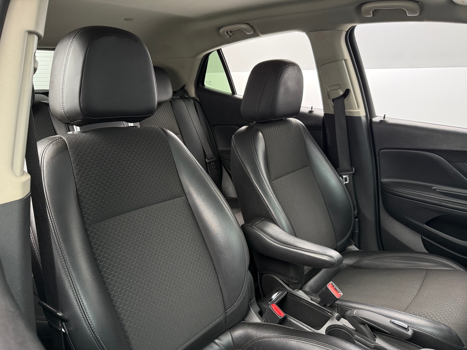 Thumbnail: 2021 Buick Encore - 2