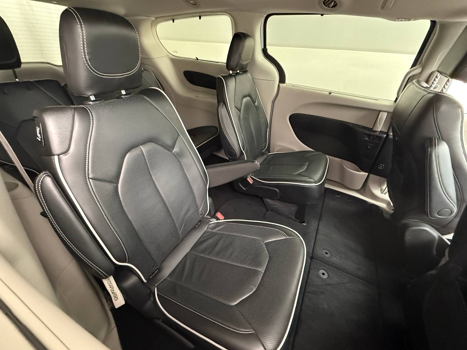 Thumbnail: 2024 Chrysler Pacifica - 5