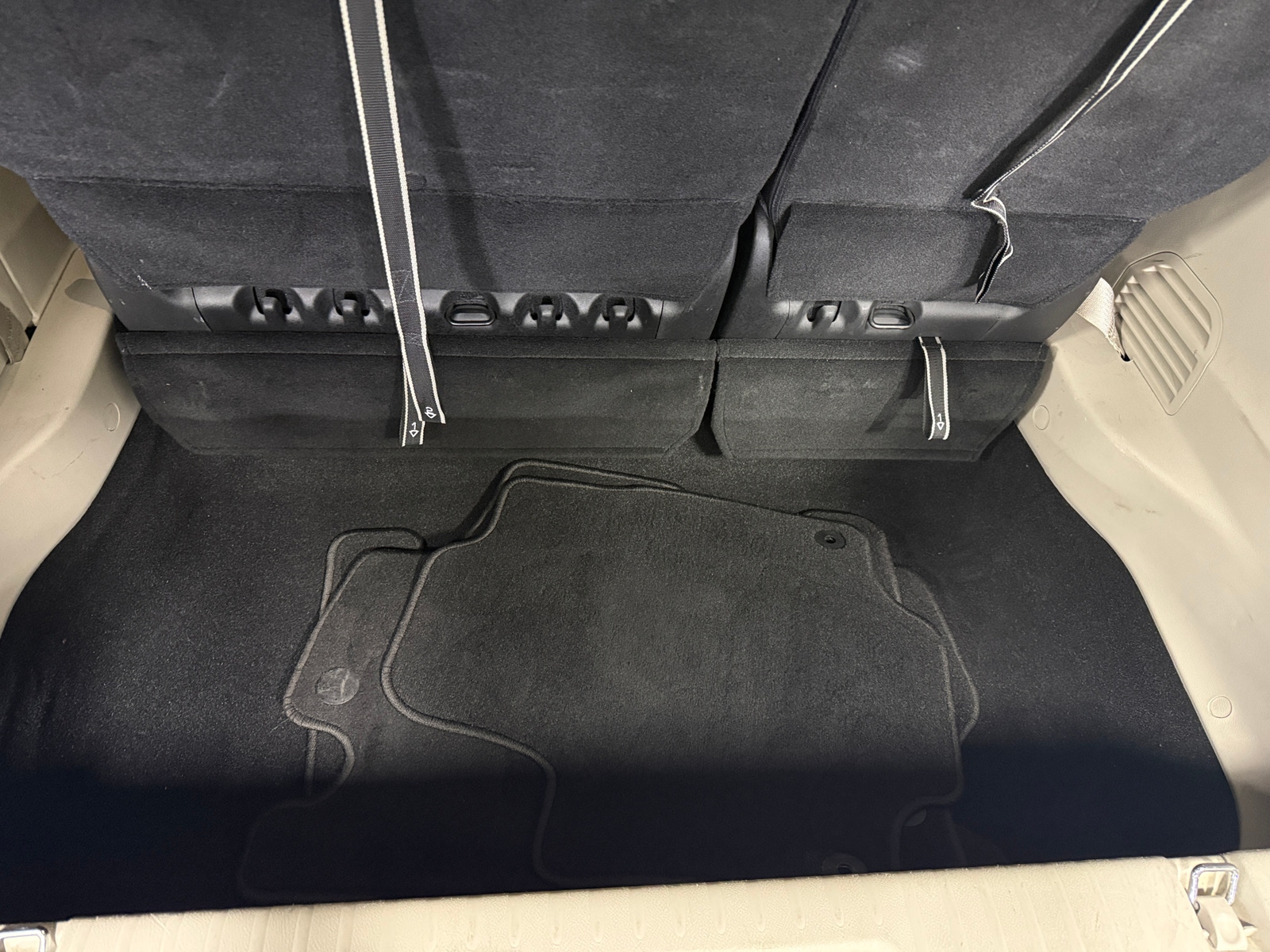 Thumbnail: 2024 Chrysler Pacifica - 6