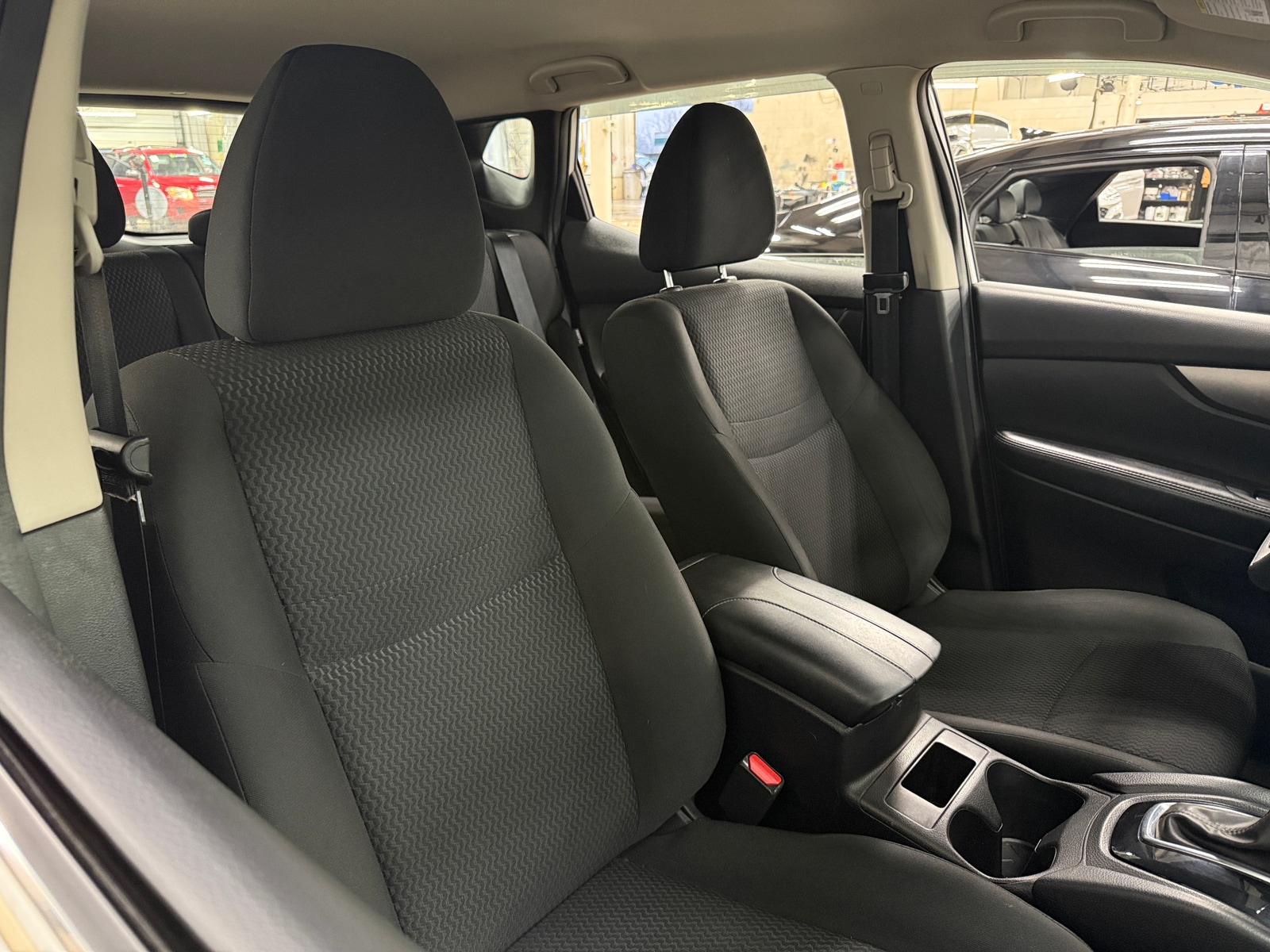 Thumbnail: 2020 Nissan Rogue Sport - 2