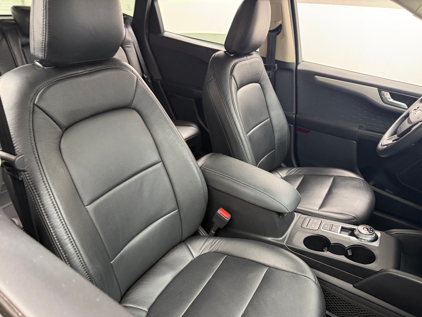 Thumbnail: 2020 Ford Escape - 2