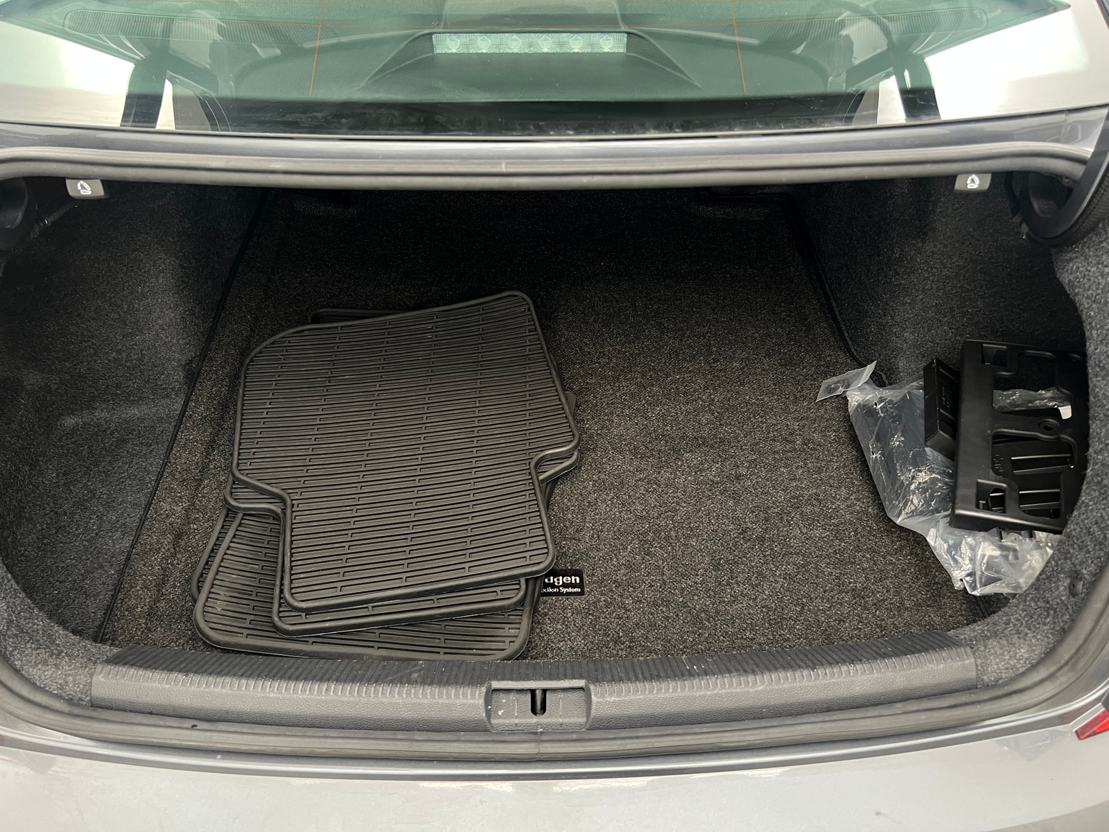 Thumbnail: 2020 Volkswagen Passat - 6