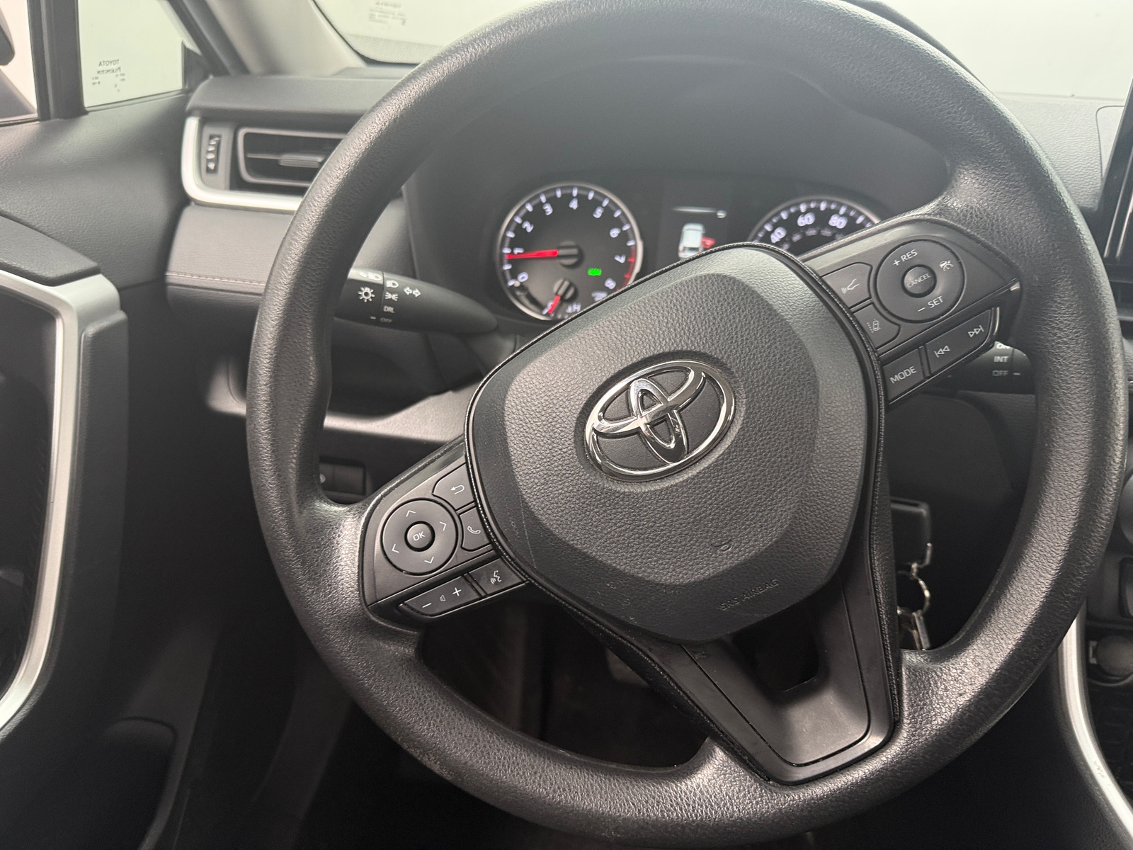 Thumbnail: 2021 Toyota RAV4 - 5