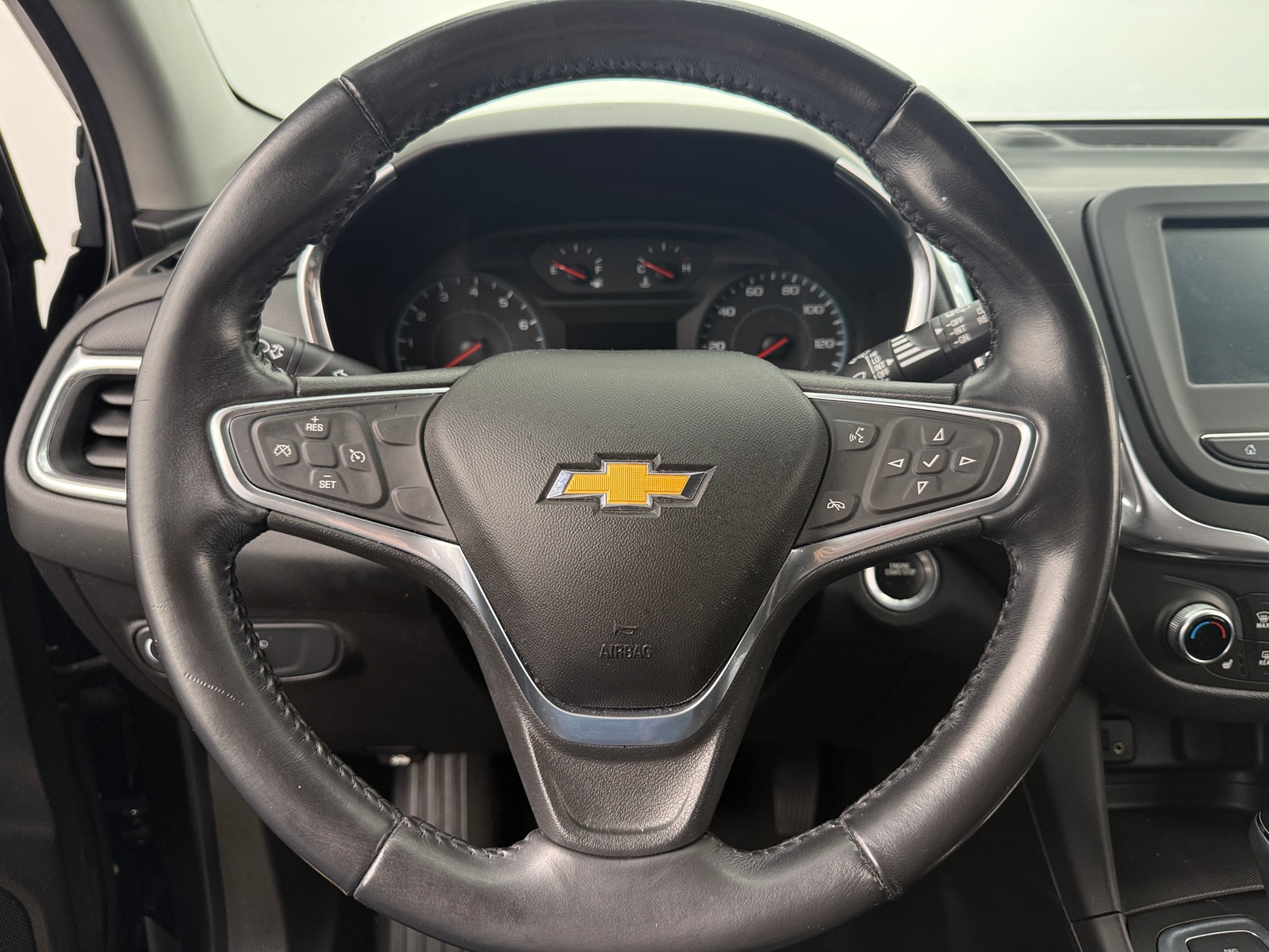 Thumbnail: 2018 Chevrolet Equinox - 5