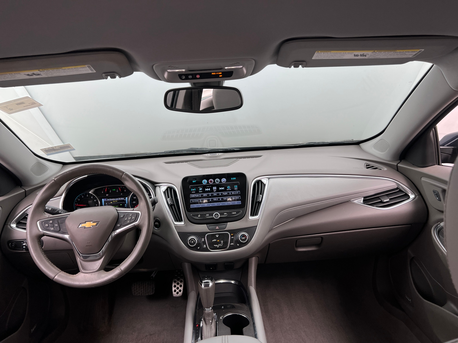 Thumbnail: 2016 Chevrolet Malibu - 3