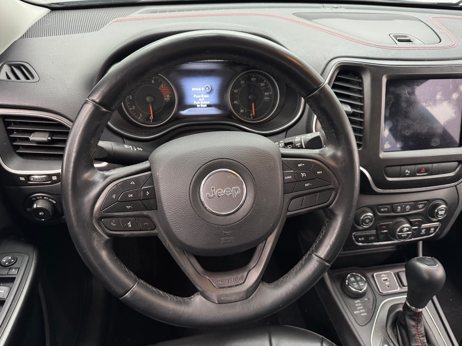 Thumbnail: 2019 Jeep Cherokee - 5