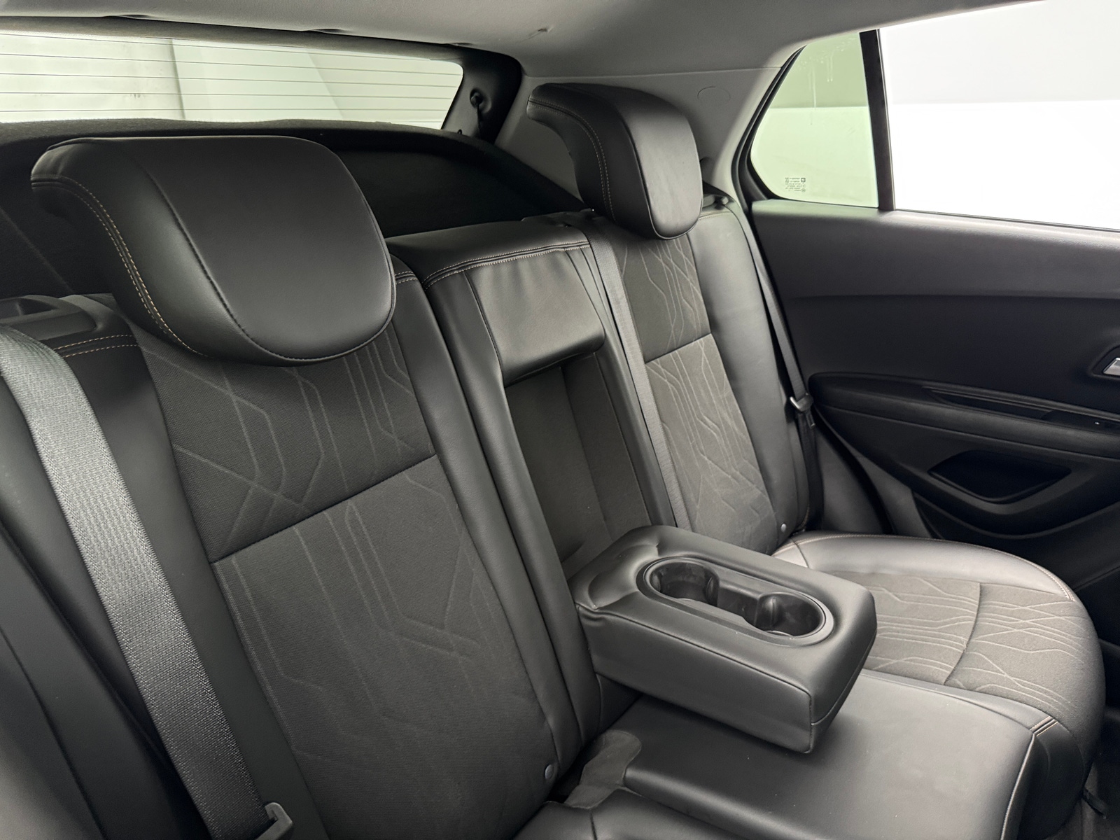 Thumbnail: 2022 Chevrolet Trax - 6