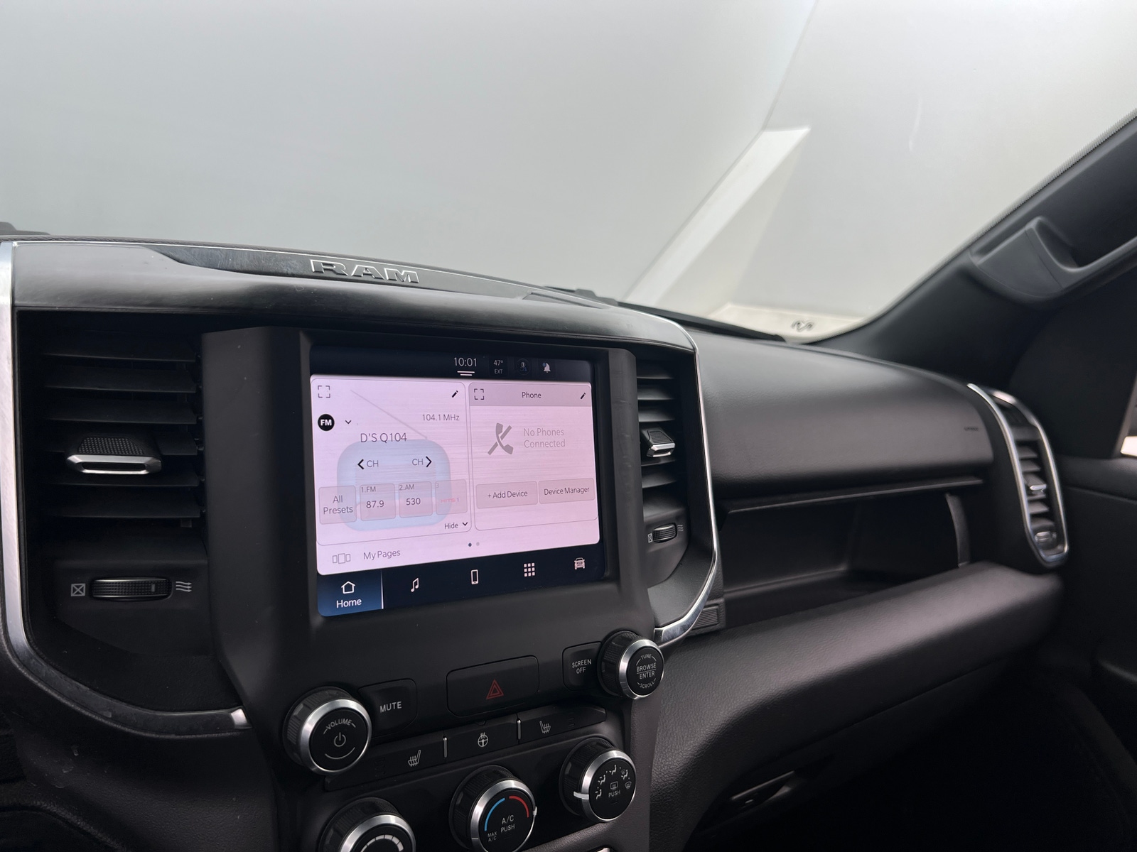 Thumbnail: 2024 RAM 1500 - 4