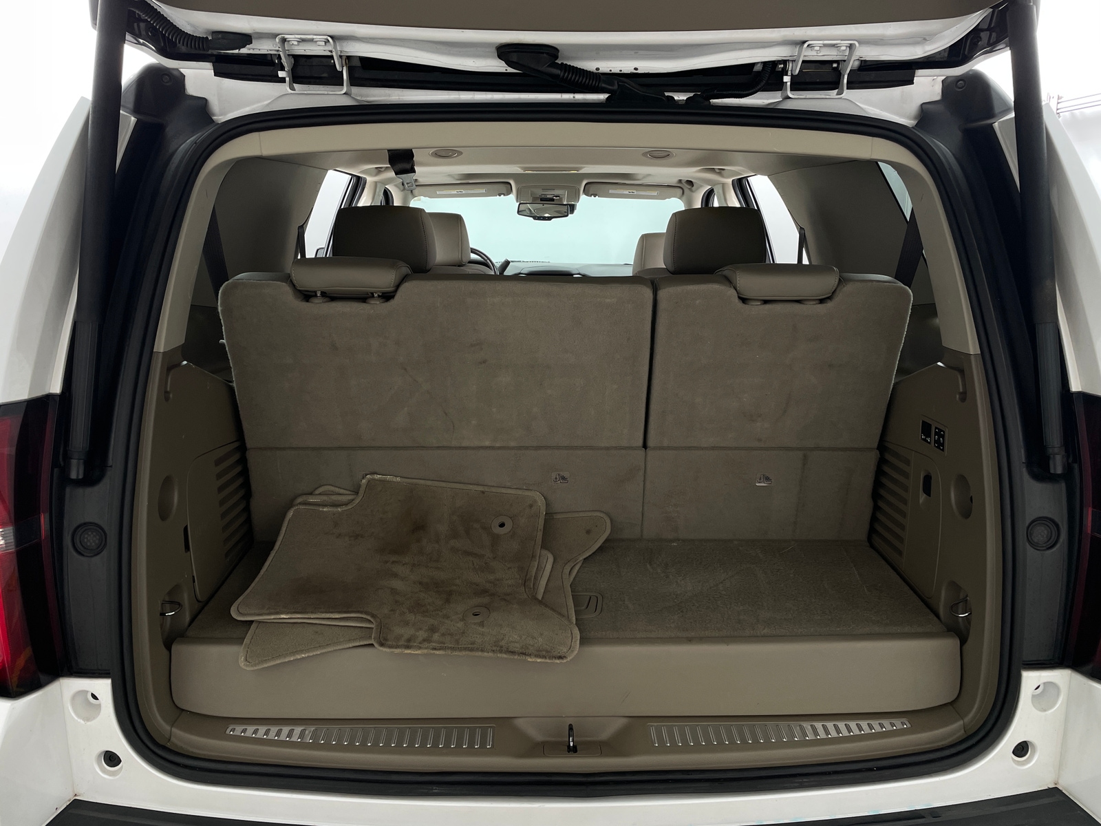 Thumbnail: 2020 Chevrolet Tahoe - 6