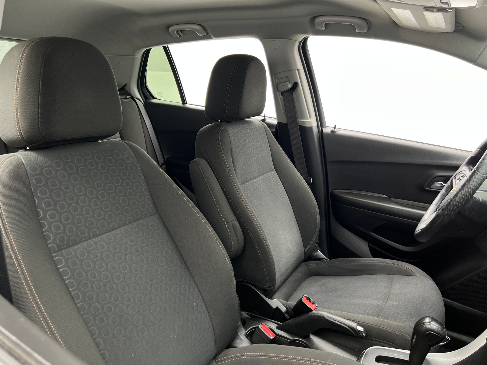 Thumbnail: 2021 Chevrolet Trax - 2