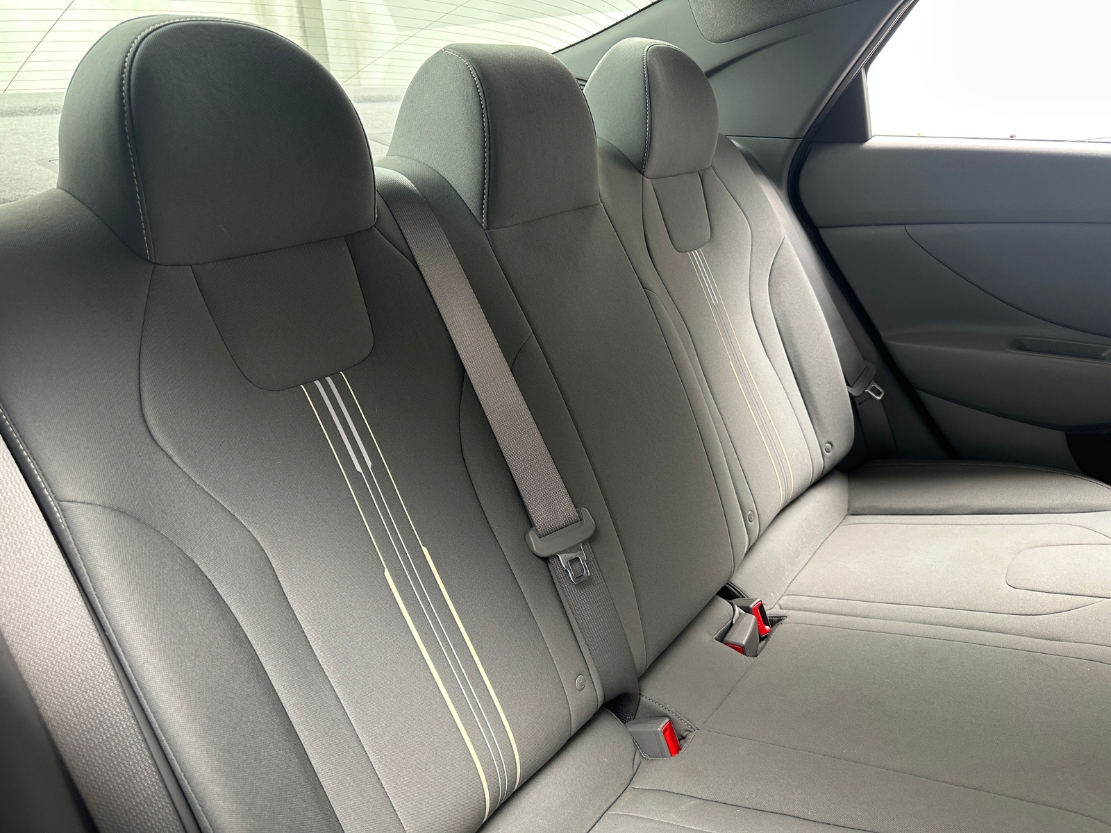 Thumbnail: 2022 Hyundai Elantra - 6