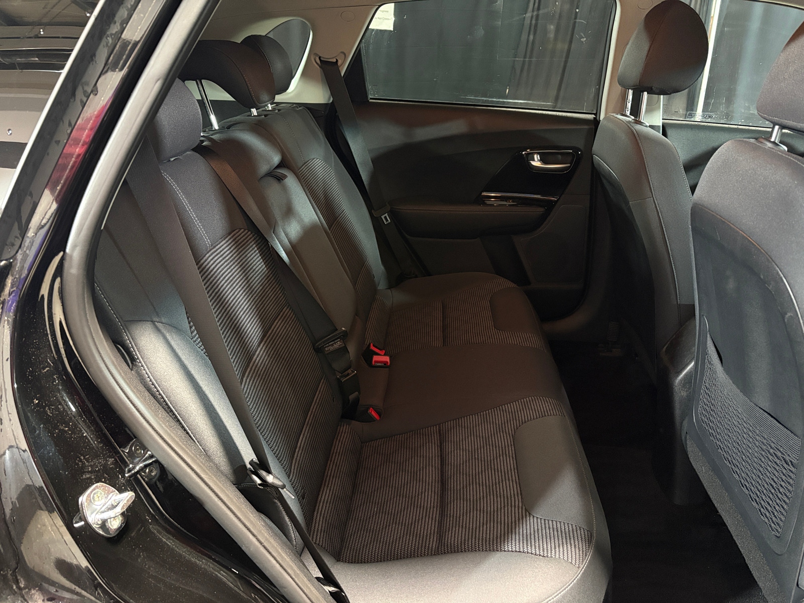 Thumbnail: 2021 Kia Niro - 6