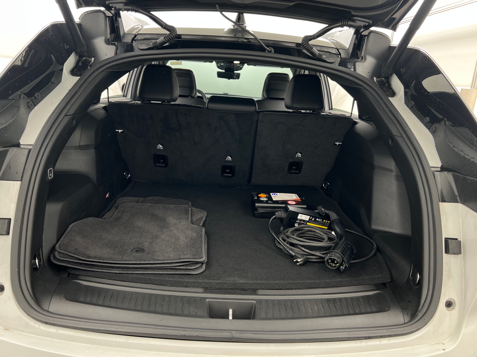 Thumbnail: 2024 Jeep Wagoneer S - 6