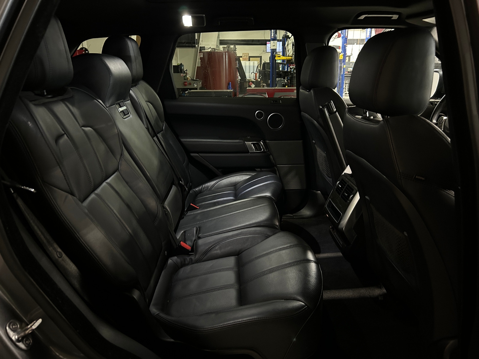 Thumbnail: 2017 Land Rover Range Rover Sport - 5