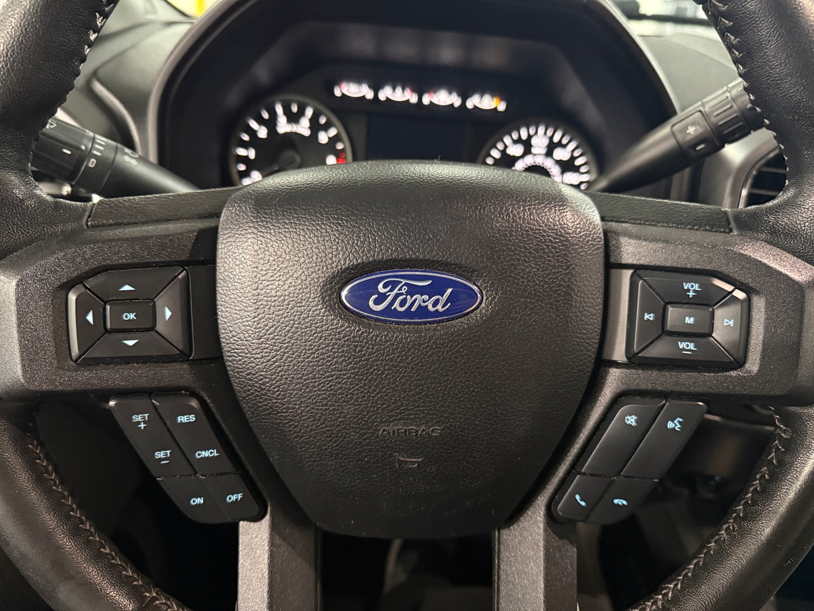 Thumbnail: 2019 Ford Econoline - 5