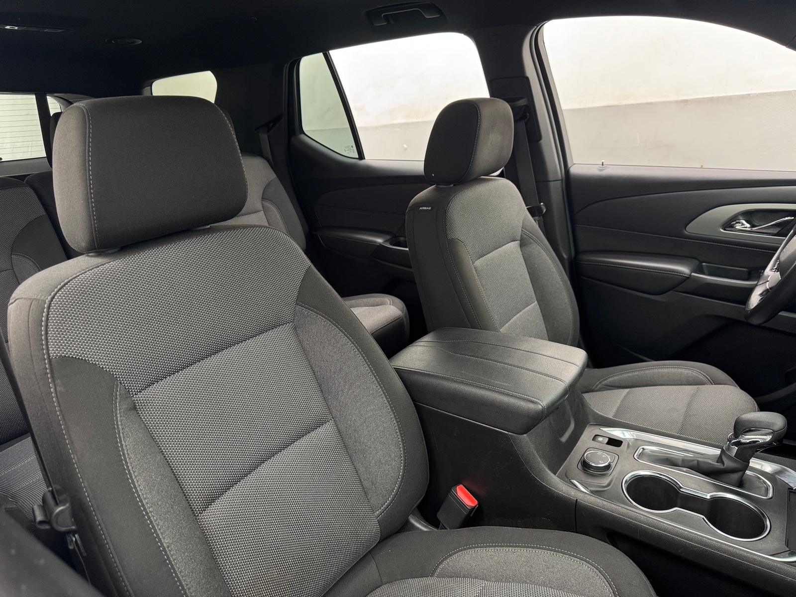 Thumbnail: 2022 Chevrolet Traverse - 2