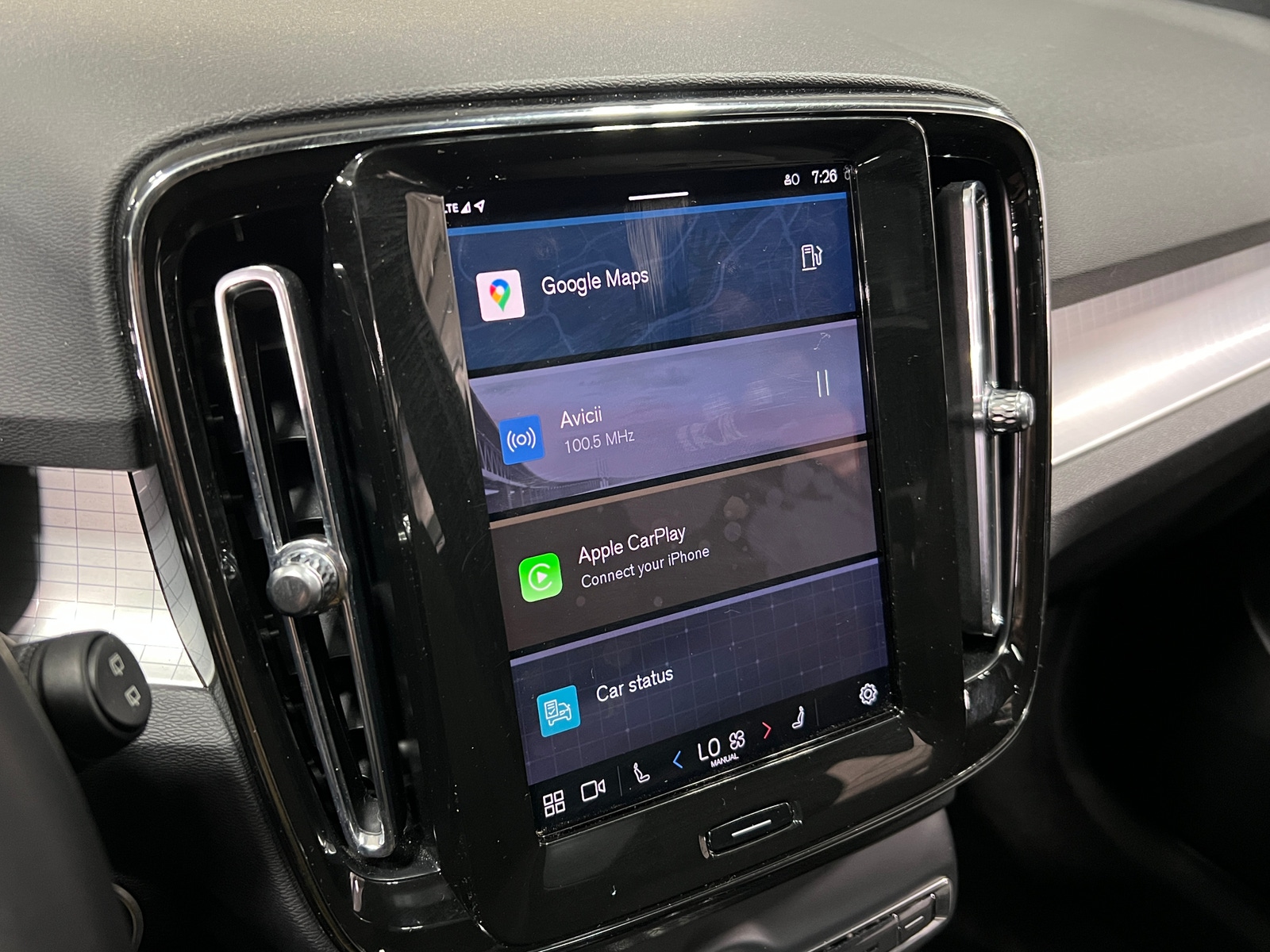 Thumbnail: 2024 Volvo XC40 - 4