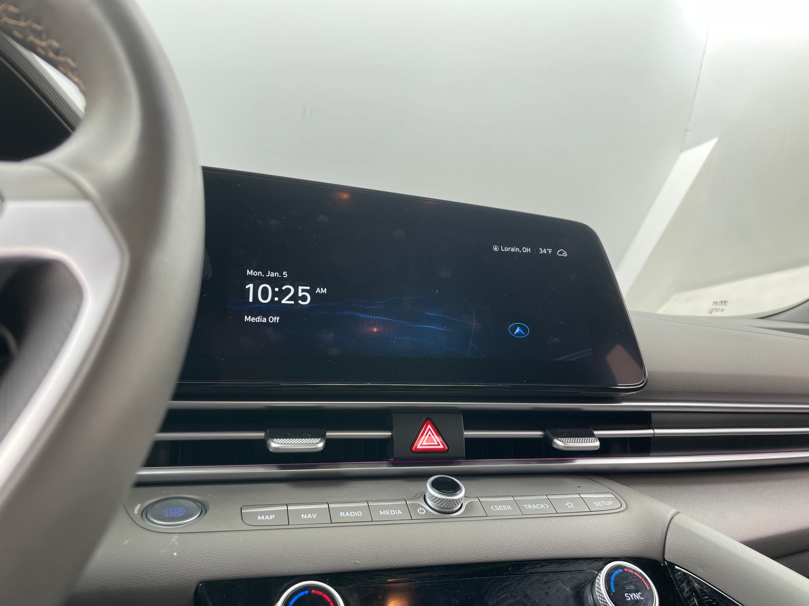 Thumbnail: 2024 Hyundai Elantra - 4