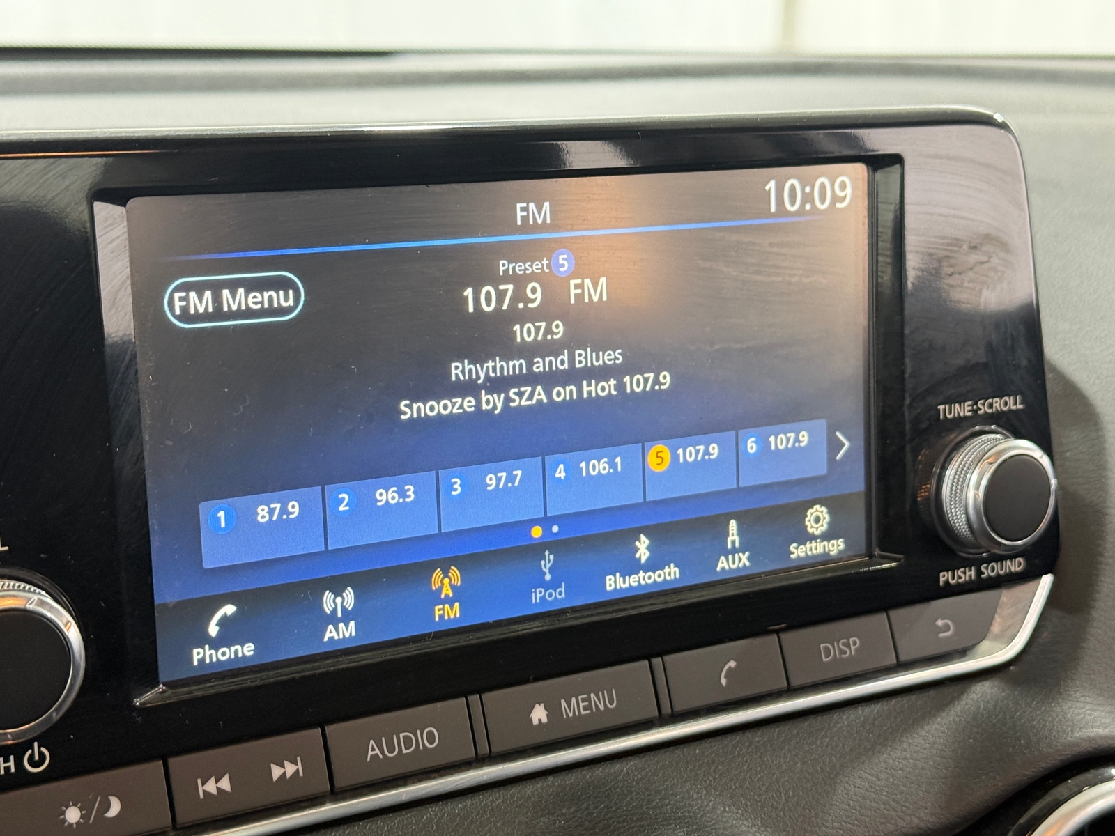 Thumbnail: 2025 Nissan Sentra - 4