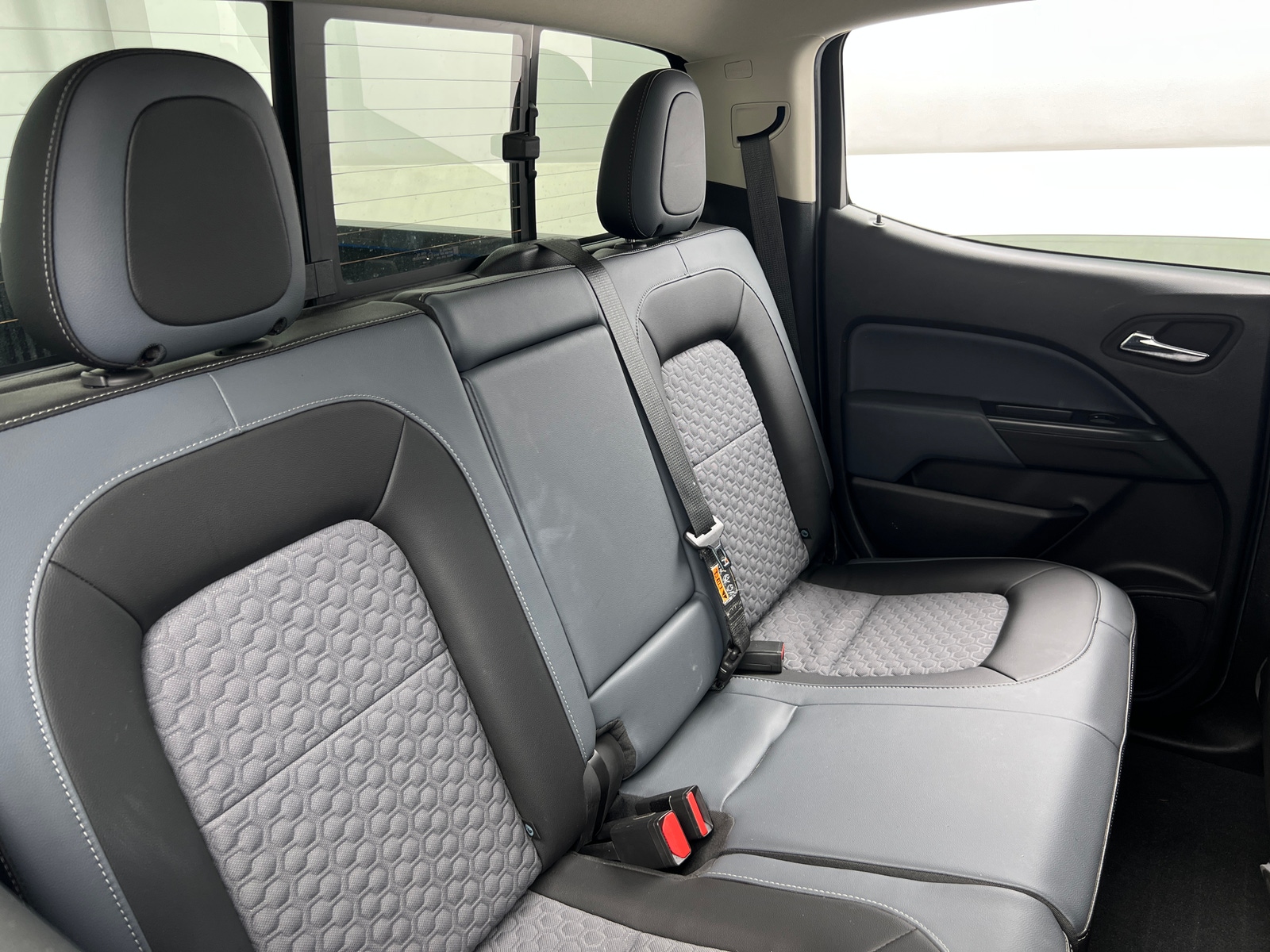 Thumbnail: 2022 Chevrolet Colorado - 5