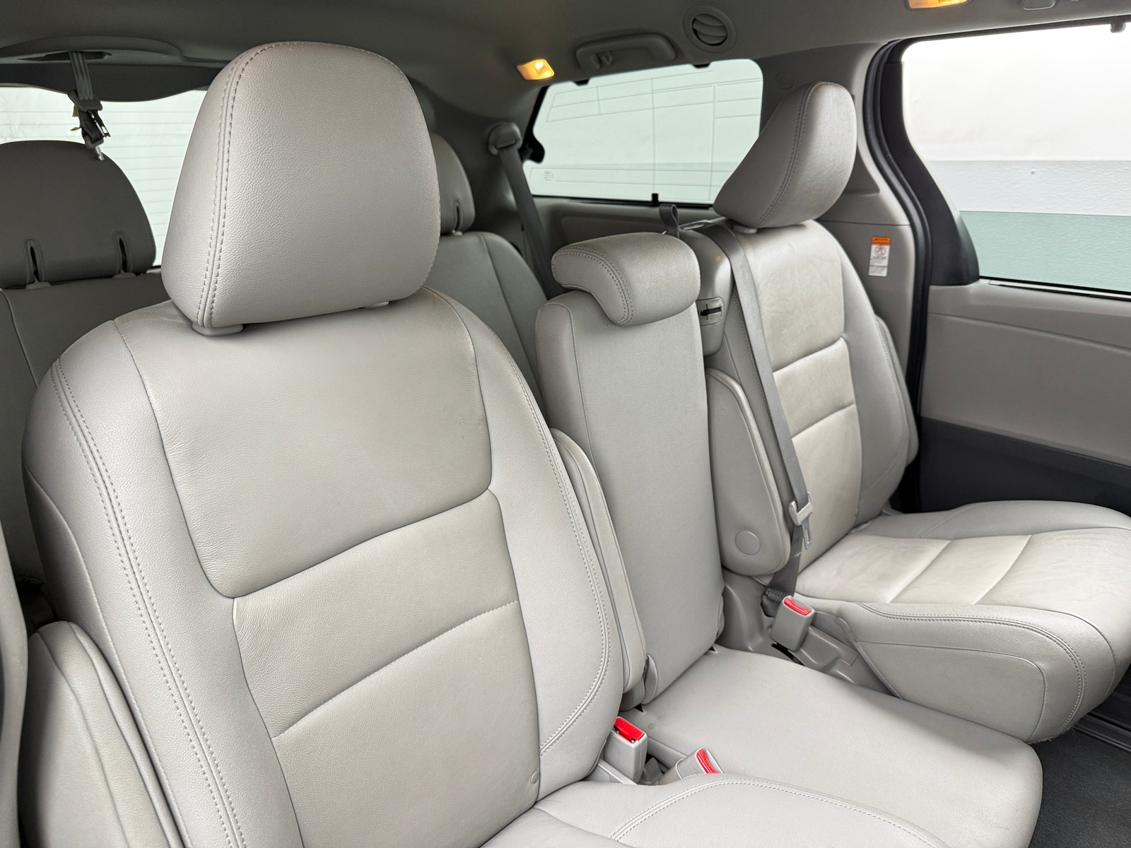 Thumbnail: 2020 Toyota Sienna - 5