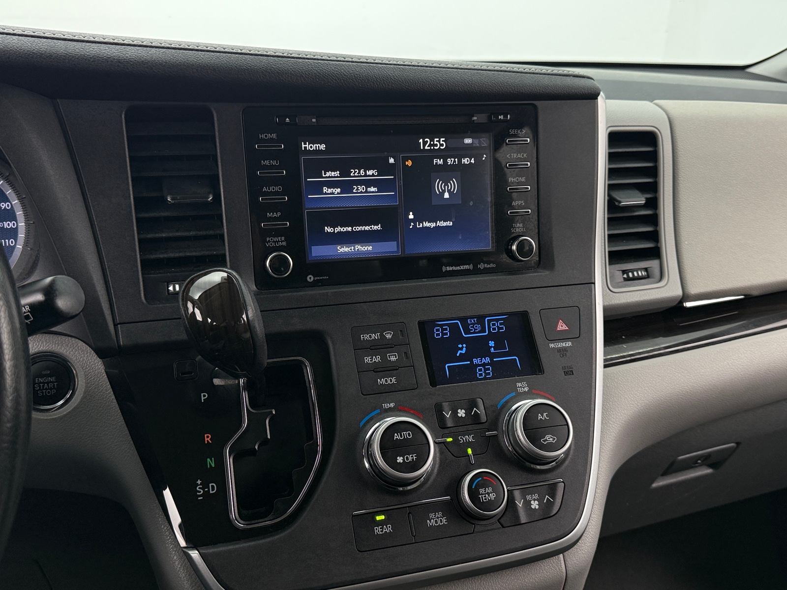 Thumbnail: 2020 Toyota Sienna - 3