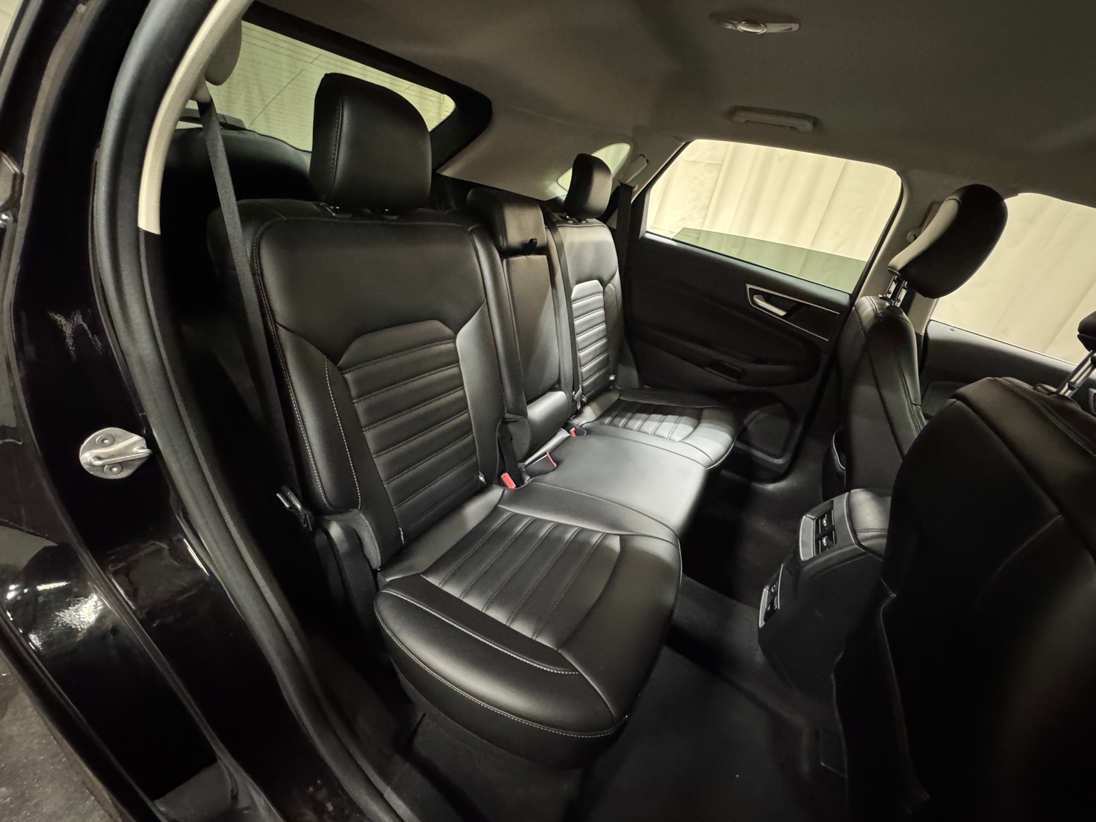 Thumbnail: 2021 Ford Edge - 5