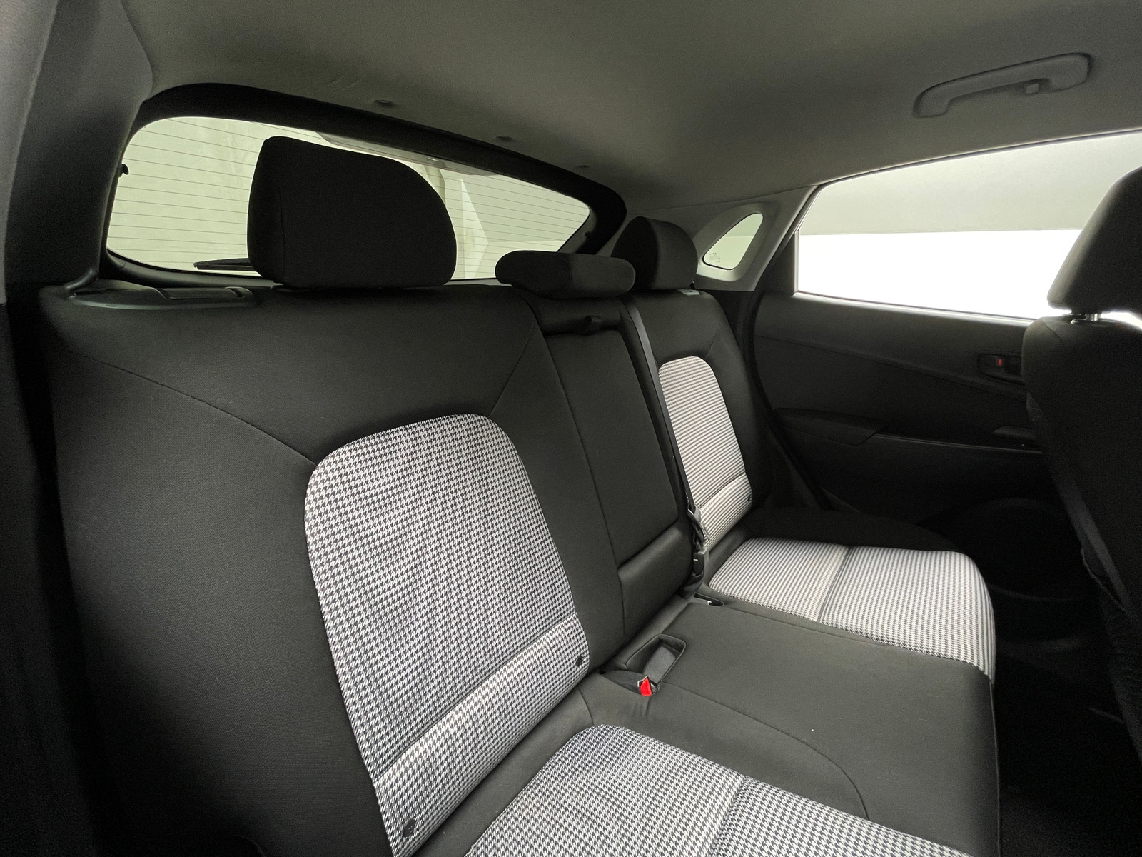 Thumbnail: 2021 Hyundai Kona - 6