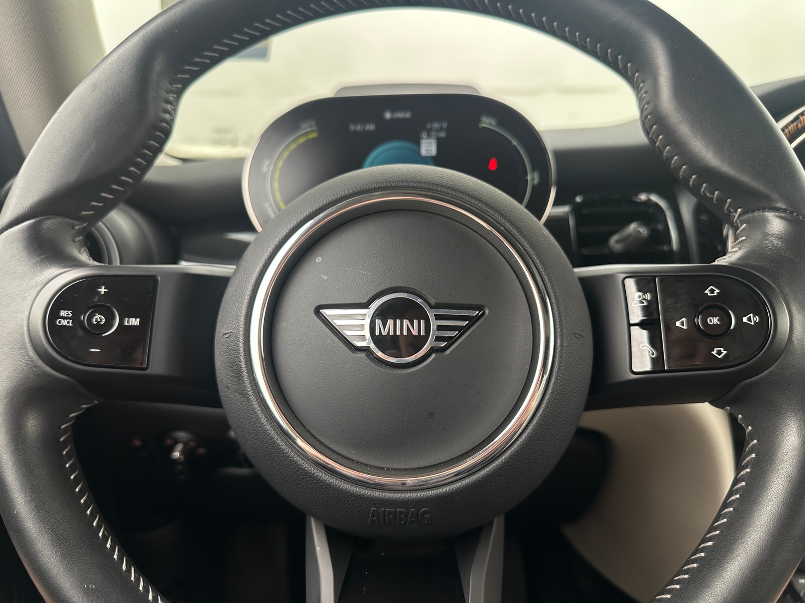 Thumbnail: 2023 MINI Cooper Hardtop - 4