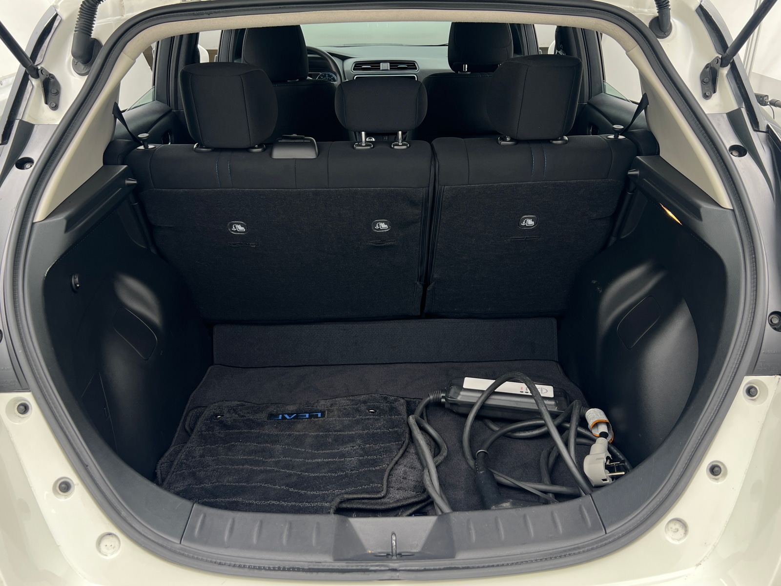 Thumbnail: 2023 Nissan Leaf - 7