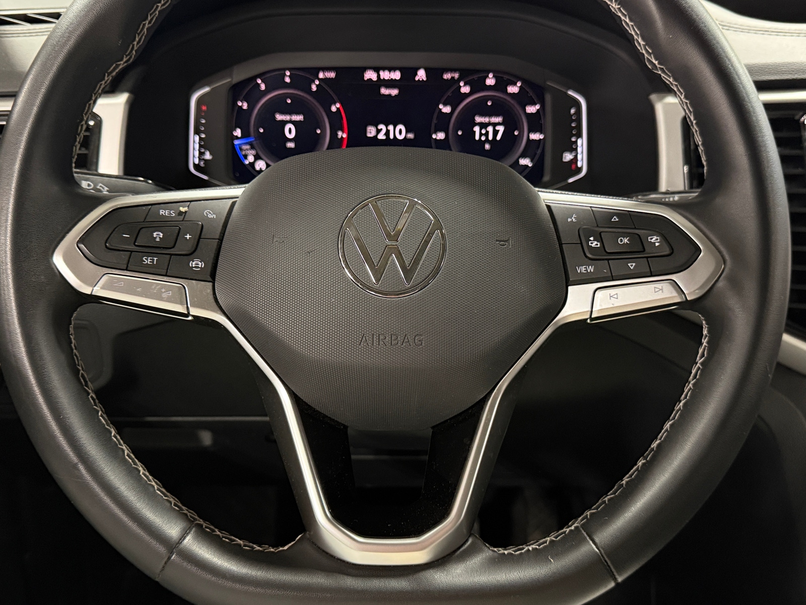 Thumbnail: 2022 Volkswagen Atlas - 4